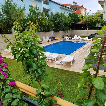 Luxury With Pool * Side