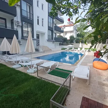 Luxury With Pool * Side
